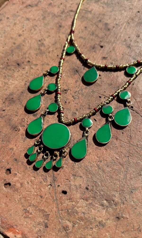 Aman collar afgano