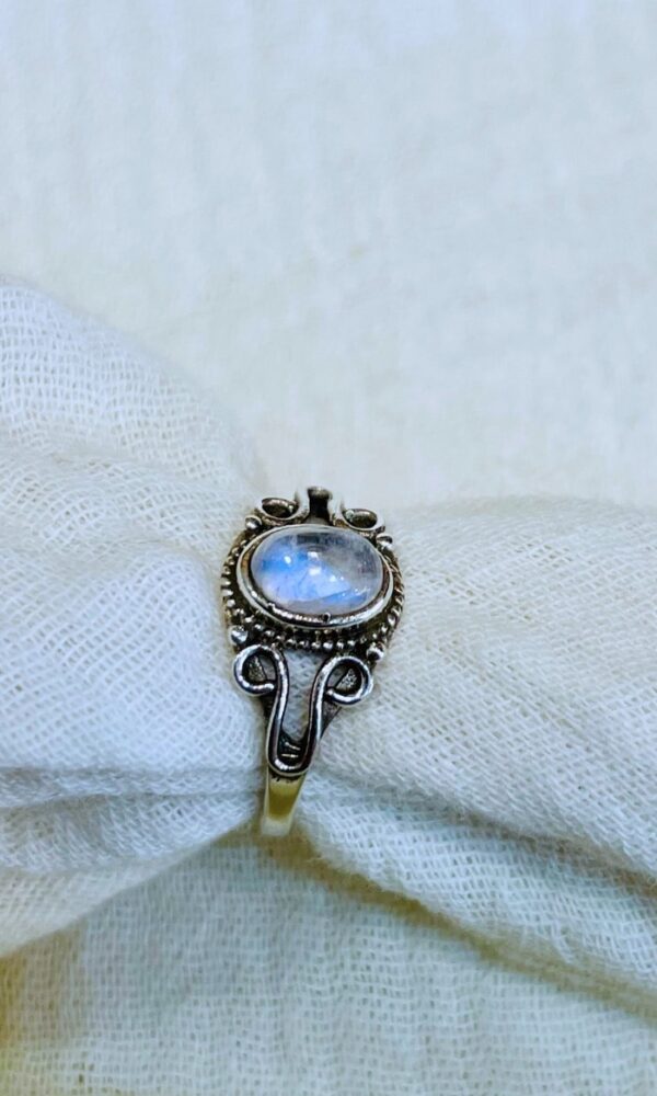 Plata y piedra luna