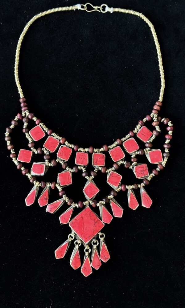 Afgan collar nefertiti