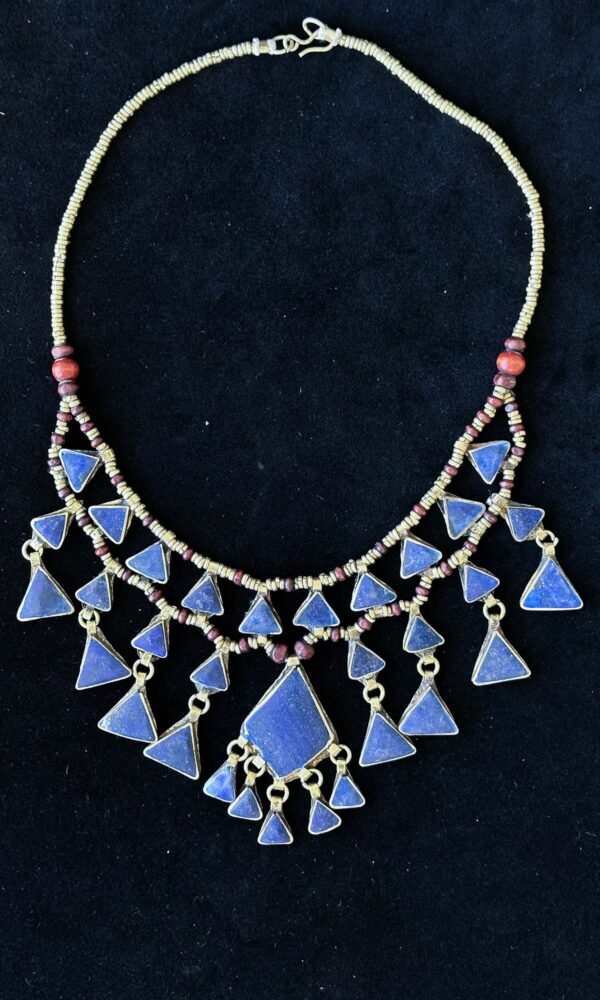 Afgan collar osiris