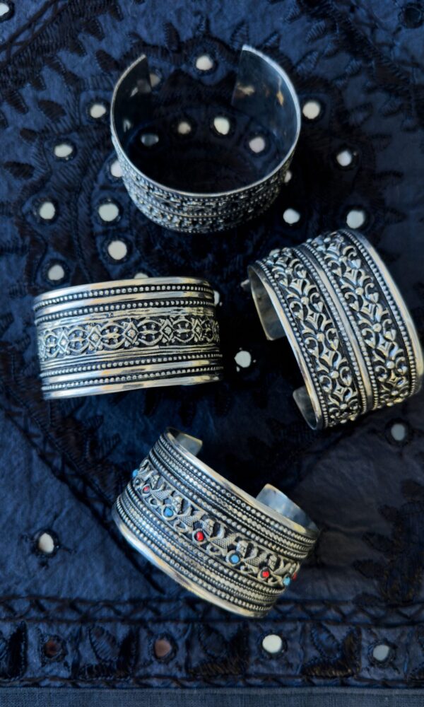 Afgan brazalete ancho